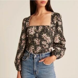 Abercrombie and Fitch Floral Top size Medium